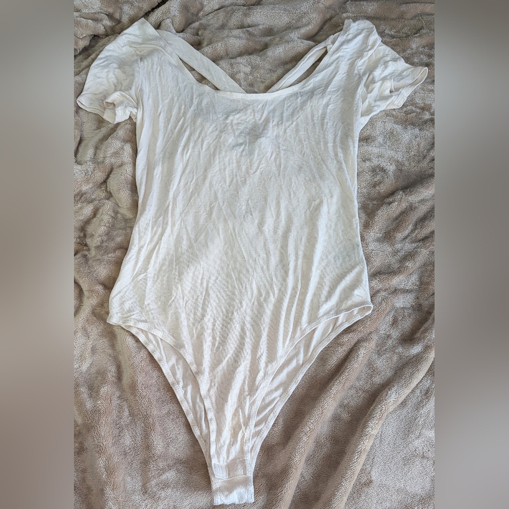 Cream Colored, Short Sleeve, Criss Cross Back, Bodysuit - Ladies Jr Size Small